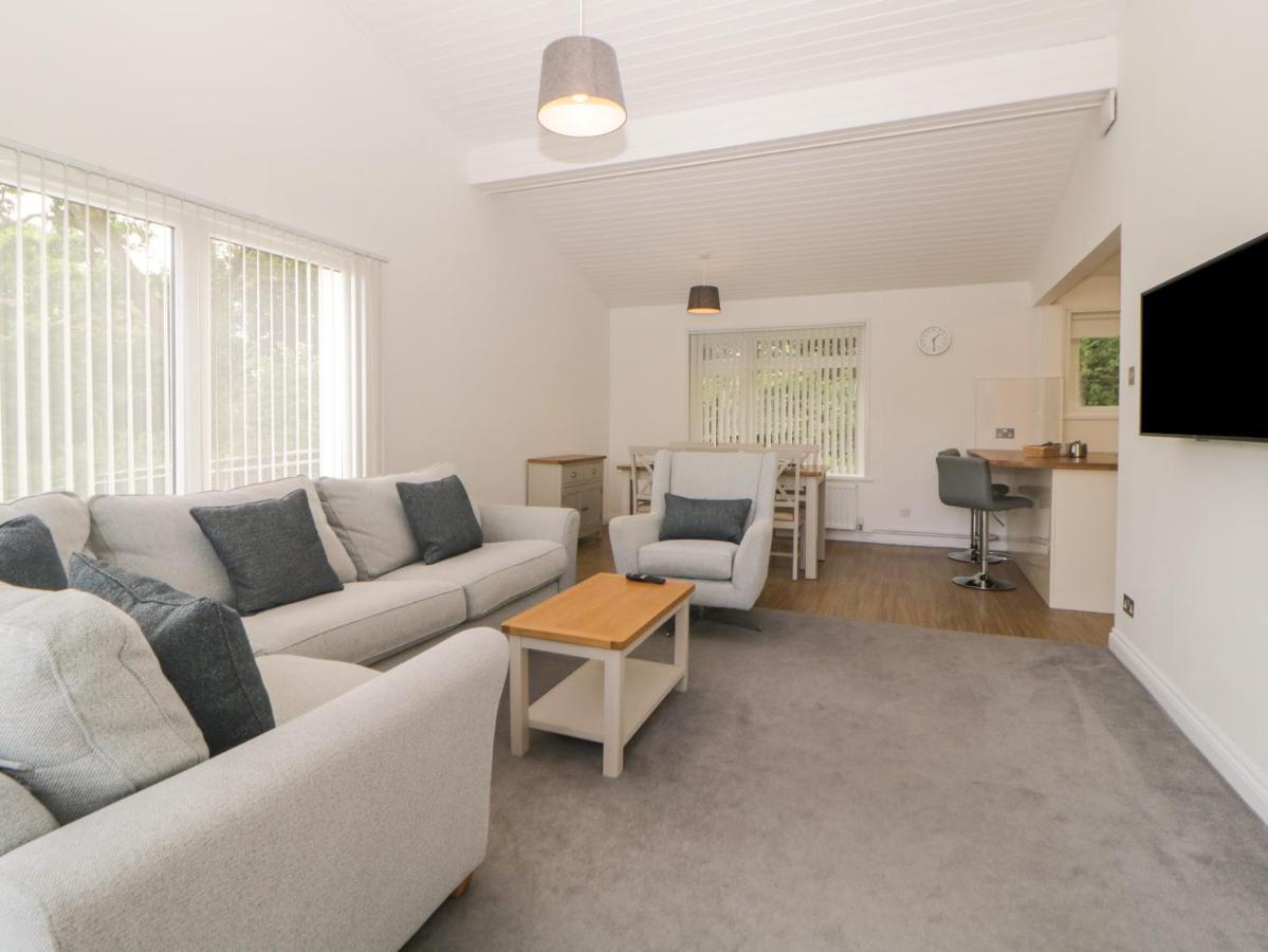 Harcombe House Bungalow 3 Newton Abbot Buitenkant foto