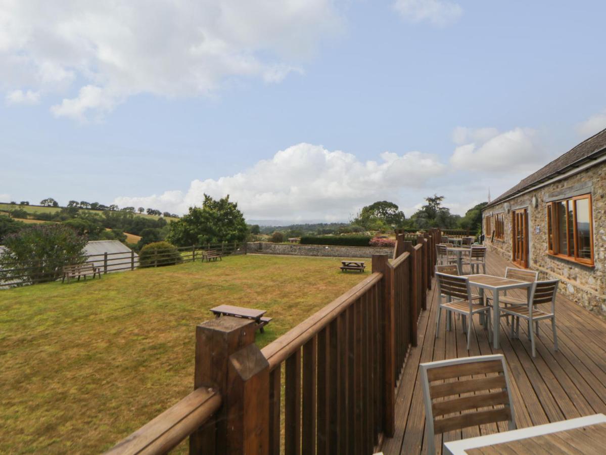 Harcombe House Bungalow 3 Newton Abbot Buitenkant foto
